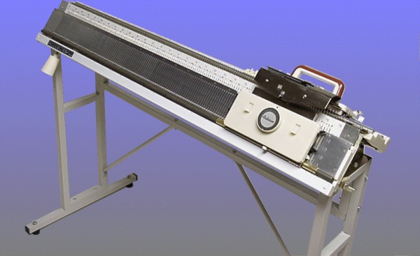 Artisan 70D Mid Gauge 7mm Double Bed Knitting Machine, Ribber, Stand* Built In Intarsianohtin Artisan 70D Mid Gauge 7mm Double Bed Knitting Machine, Ribber, Stand* Built In Intarsianohtin