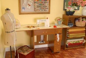 Arrow 98900, Auntie Oakley, OAK, 3 Position, EZ Air Lift, Platform, Sewing, Machine, Cabinet, 46"Wx20"Dx30.5"H, 4 Drawers, Foldout Leaves, Locking Casters