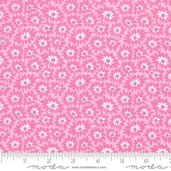 Moda 22386 14 Fiddle Dee Dee Pink - Double Dee Flowers