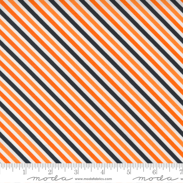 Moda 22422 14 Too Cute To Spook White Multi