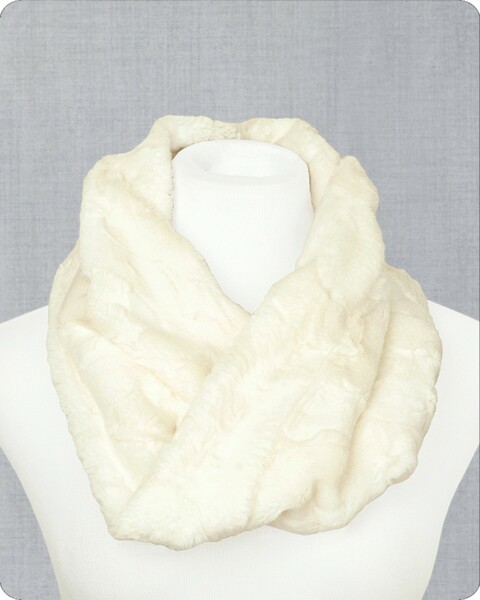 Shannon Fabrics Inc. Infinity Scarf Kit Hide Natural 19in x 36in