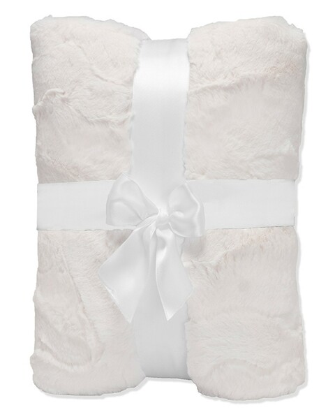 Shannon Fabrics Inc. Hide Natural 2yd Luxe Cuddle Cut