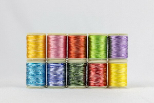 Wonderfil Threads RVS-A Splendor Rayon Variegated Pack A Variegated A