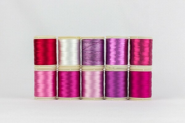 Wonderfil Threads RSS-VKISSES Splendor Valentine Kisses Seasonal Pack Valentine Kisses