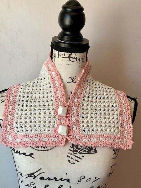 Riley Blake Designs Kristen Clay Crystal Neckwarmer Crochet Pattern