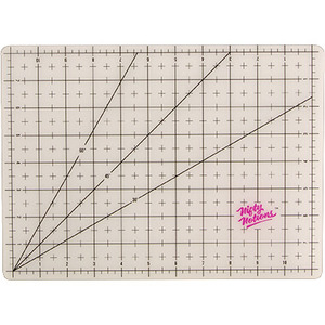 Nifty Notions NN4232, Gridded Poly Cutting Mat 11" x 17"