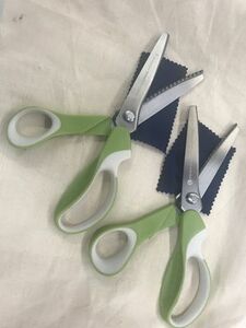 French European FESP9 Pinking and Scalloping Scissors 9 inch