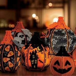 OESD 12813USB Freestanding Halloween Pumpkin Patch