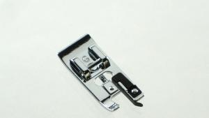 Janome 11- 200132008 Overedge Guide Foot for 5mm Zigzag Front Load*