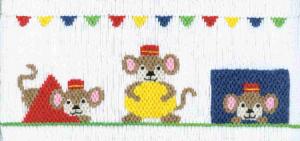 Cross-eyed Cricket  Monkey Basic Shapes #132 Smocking Plate