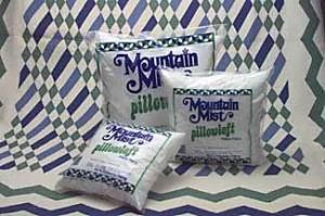 22338: Mountain Mist MM408 Pillowloft Pillowforms 24" Square, 100% Polyester Fiber Filling