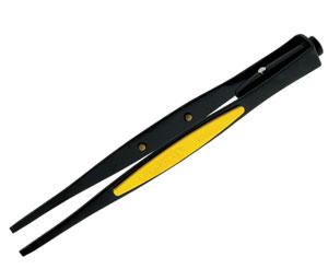 22539: General Ultratech LEDvision 70403 6.25" Serrated Blunt Tip Lighted Tweezers, illuminate your working area, non slip cushion grip, 3 LR44 Batteries