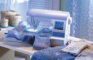 Babylock Jane (BL500A), Brother, PE770, pe-770, Designio, DZ820E, 5x7", Embroidery, Machine, PE700, USB, Stick, Port, Card, Touch, Screen, Edit, Size, Density, Color, Format