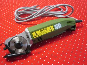 Mini Electric Rotary Cutter for Fabric, 70mm Electric Rotary Fabric Cutter,Rotary Blade Fabric Cutting Machine Cloth Cutting Machine, Octagonal