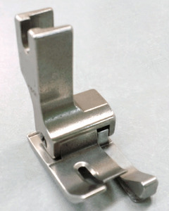 51854: Juki TL A9850D250A0 Suisei SR70 Right Toe 7mm-0.03" Seam Guide Split Level Compensating Foot High Shank Screw On for TL18QVP TL98 TL2000 TL2010 TL2020