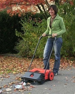 94936: HAAGA 255 21” Dual Brush Push Power Outdoor Indoor Sweeper, Germany