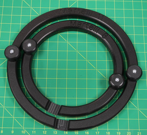 43837: Martelli GFM-08-11" Round Free Motion Quilting Hoops, Hand Gripper Rings