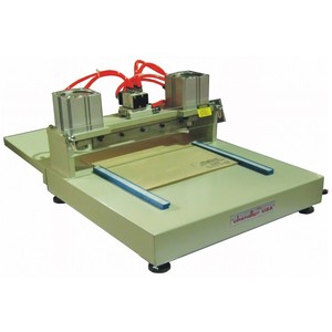 63101: Chandler CM-1200A 12"L Pinker Pneumatic Swatch Cutter, Cutting Machine