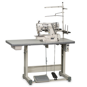 83425: Reliable 3000IC Three Needle Cylinder Bed Cover Stitch Machine, Stand