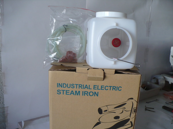 Silver Star Gravity Feed Steam Iron model# ES85A COMPELETE W/ IRON SHOE &FILTER 